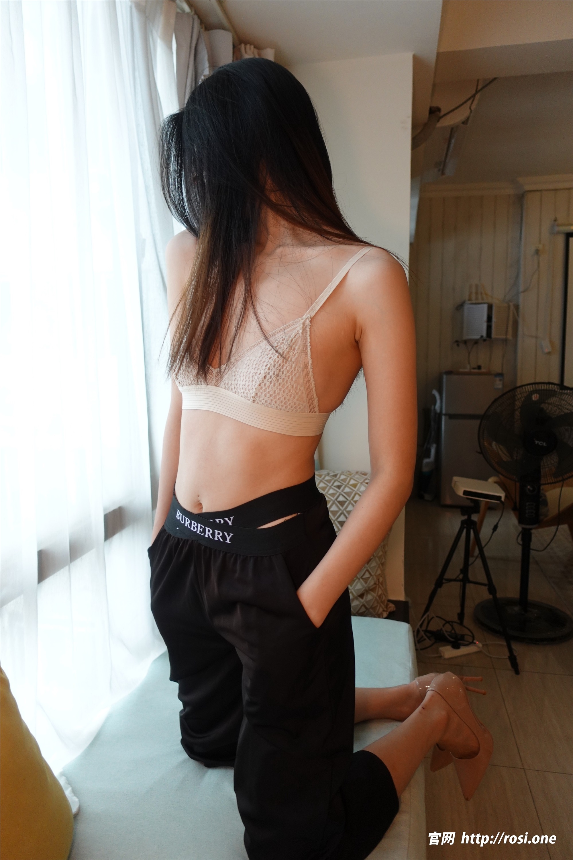 ROSI写真 2022.11.04 NO.3987